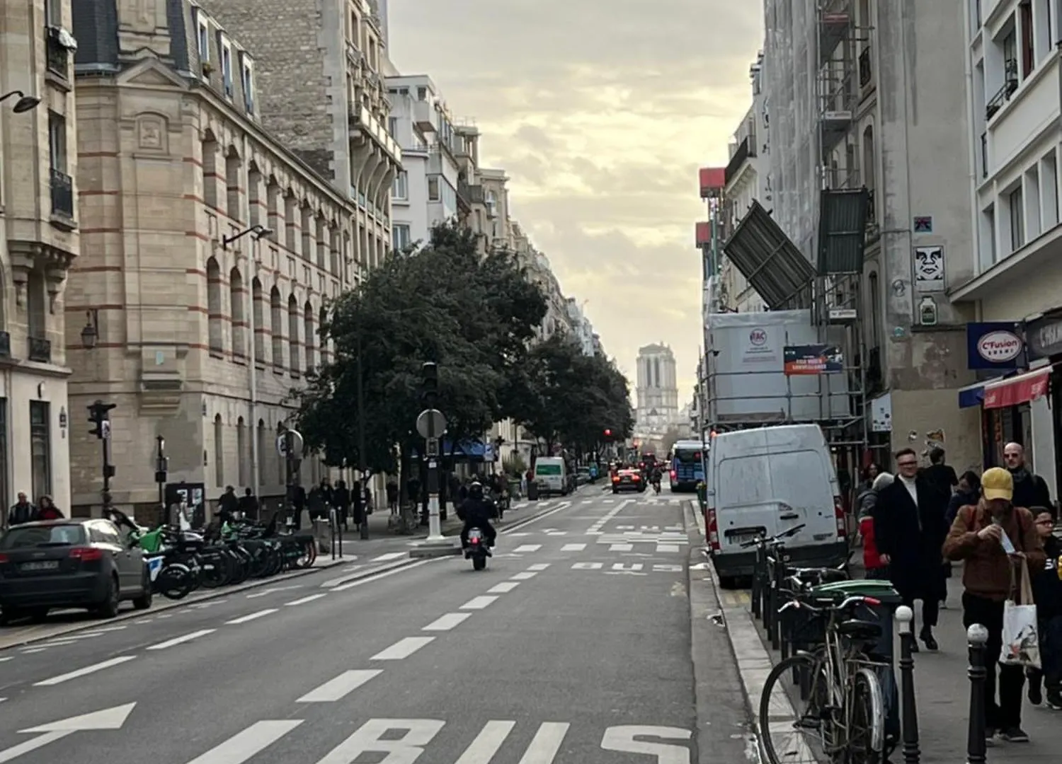 休闲民宿 Paris